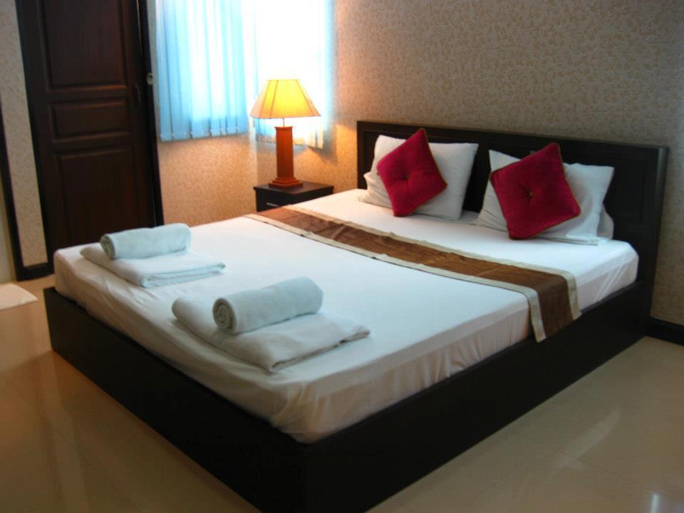 J L Residence Hotel Sattahip Dış mekan fotoğraf